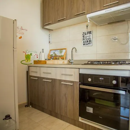 Bella Vista Summerland * Mamaia